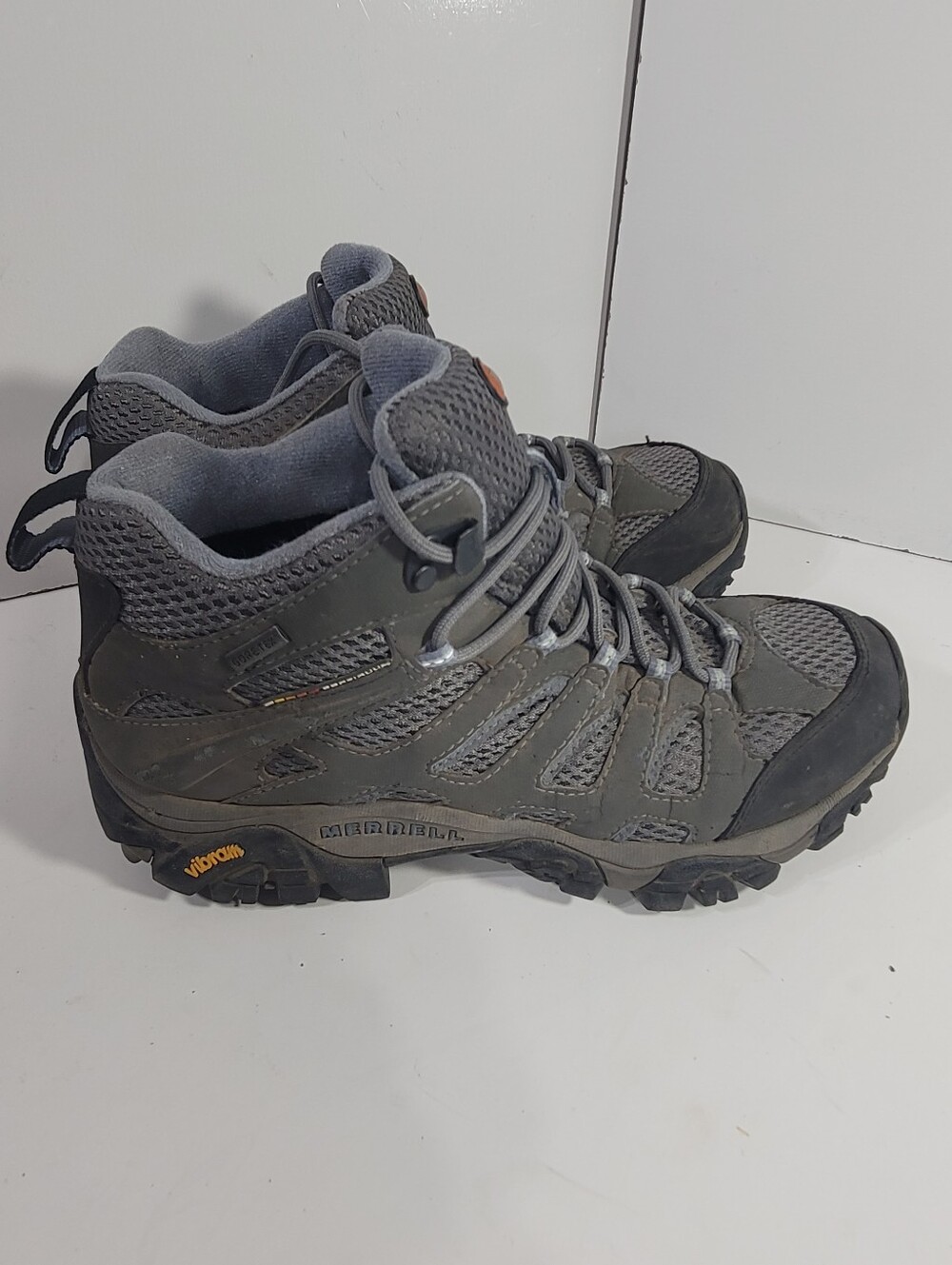 Merrell Moab Mid Gore-Tex Women's Hiking Boots Size 8.5 Grey Periwinkle J87316